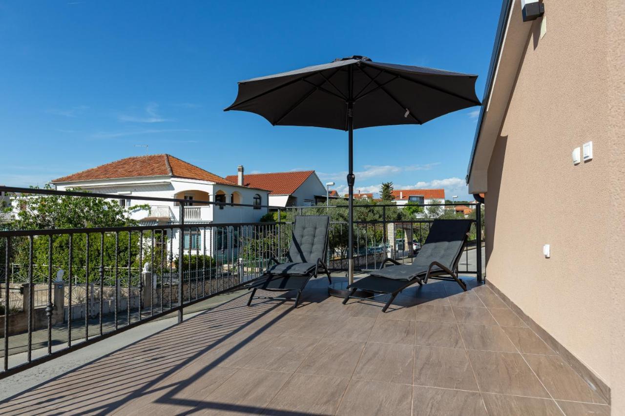 D&D Apartmani Biograd Na Moru Exterior foto