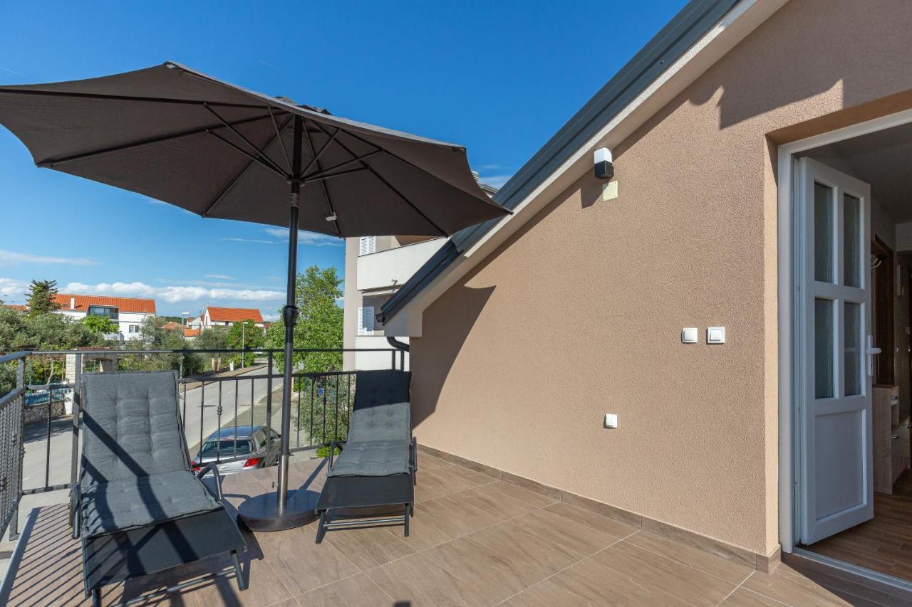 D&D Apartmani Biograd Na Moru Exterior foto