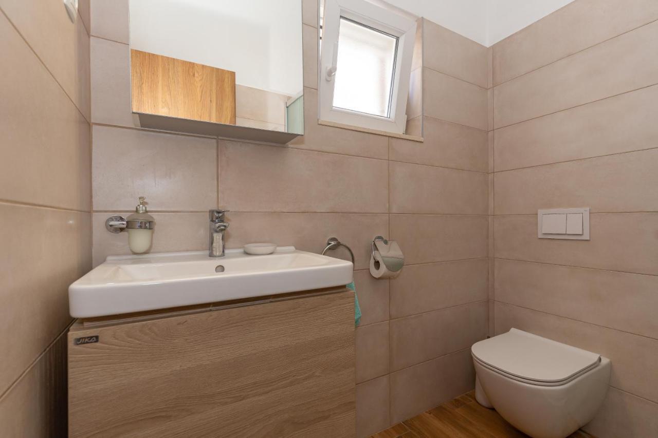 D&D Apartmani Biograd Na Moru Exterior foto